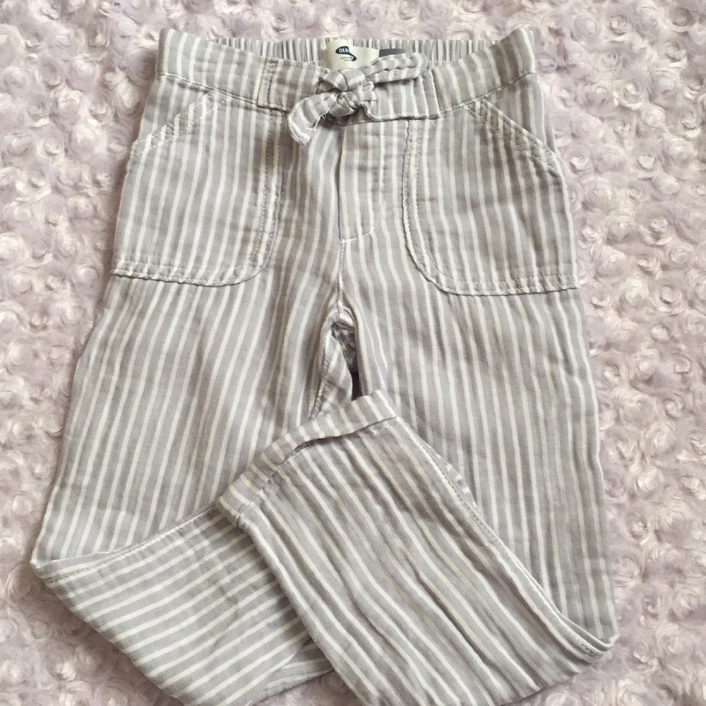 Old navy stripped pants. Size 4T.